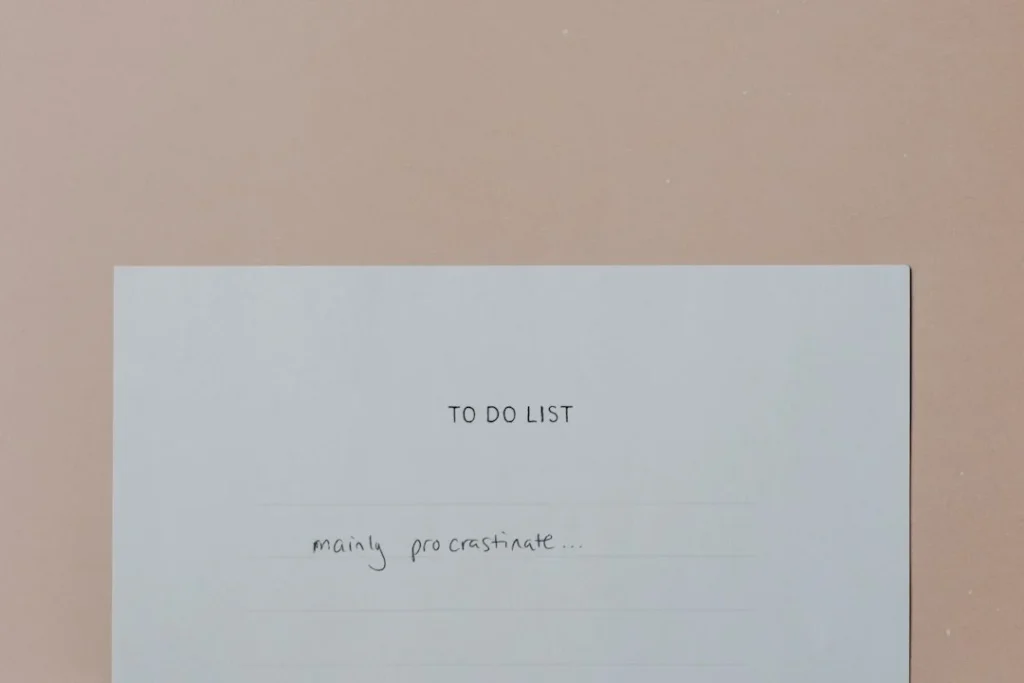 What to Include in a Weekly Digital Marketing Internship Report 1 How should you document your completed tasks and projects?
