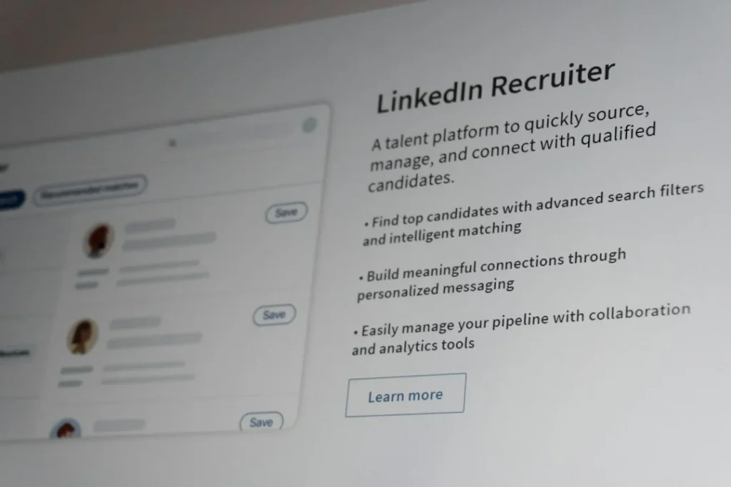 AI Internships for Beginners in India: Your Guide 1 Which portfolio projects will catch a recruiter's eye?